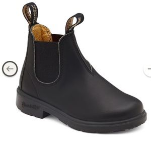 Blundstone Chelsea kids black boots, size 1 AUS (2-2.5 US)